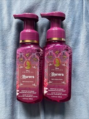 Bath & Body Works Aurora Foaming Hand Soap - Bright Pink